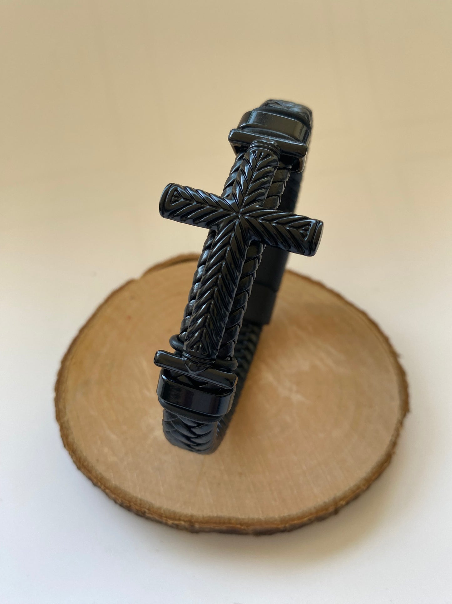 Pulsera Cruz negra