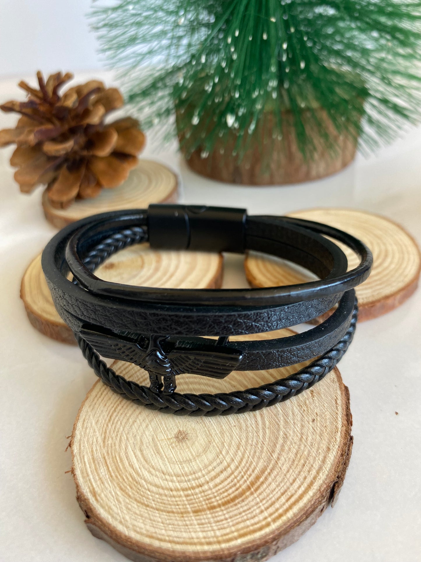 Pulsera Águila negra • Ecocuero - 21 cms largo