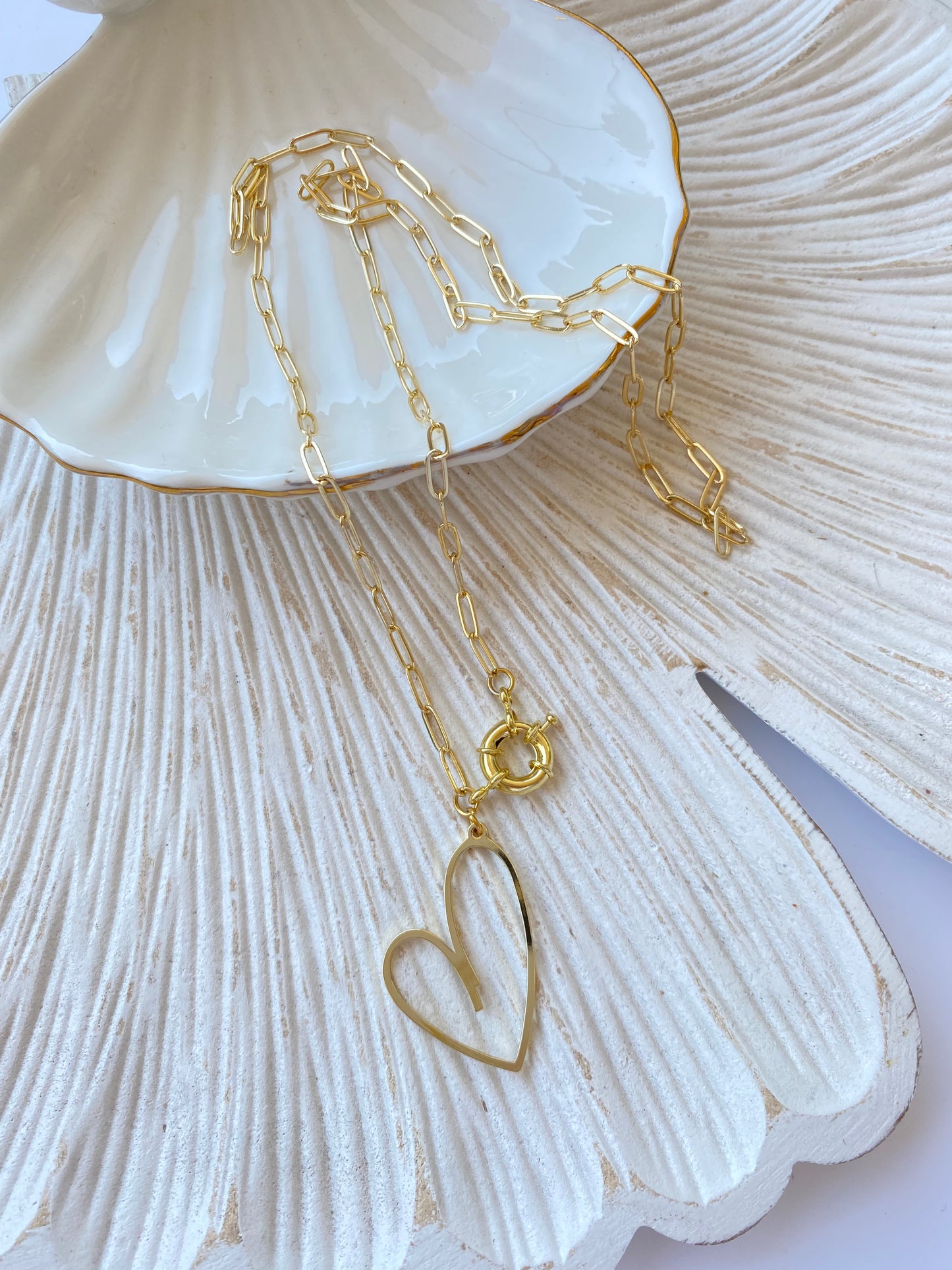 Collar Amada Corazón Con Gancho Y Cadena baño de oro 18kl