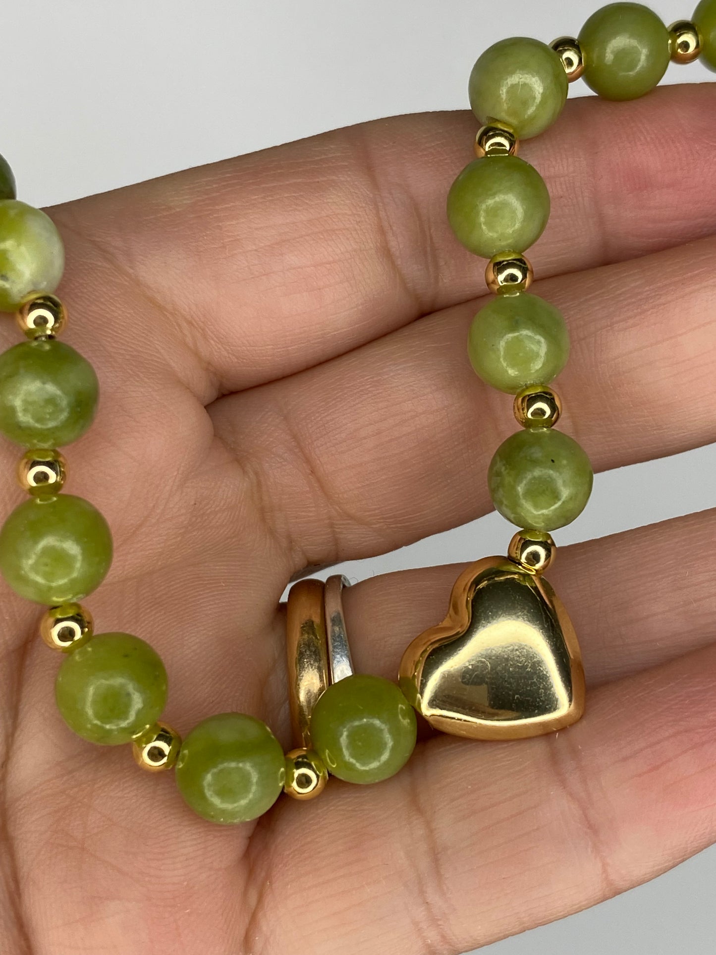Collar Amor Pistacho piedras naturales 45 cms + 5 cms alargue