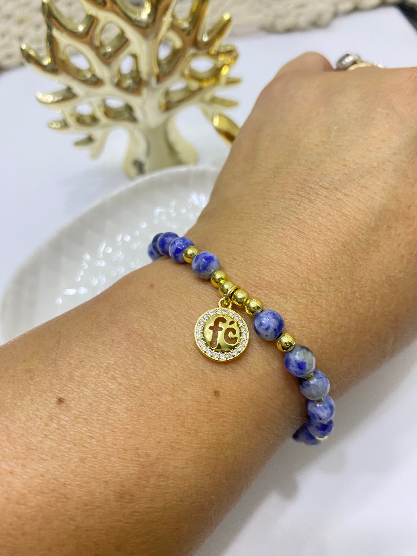 Pulsera Fe Lapizlázuli baño de oro