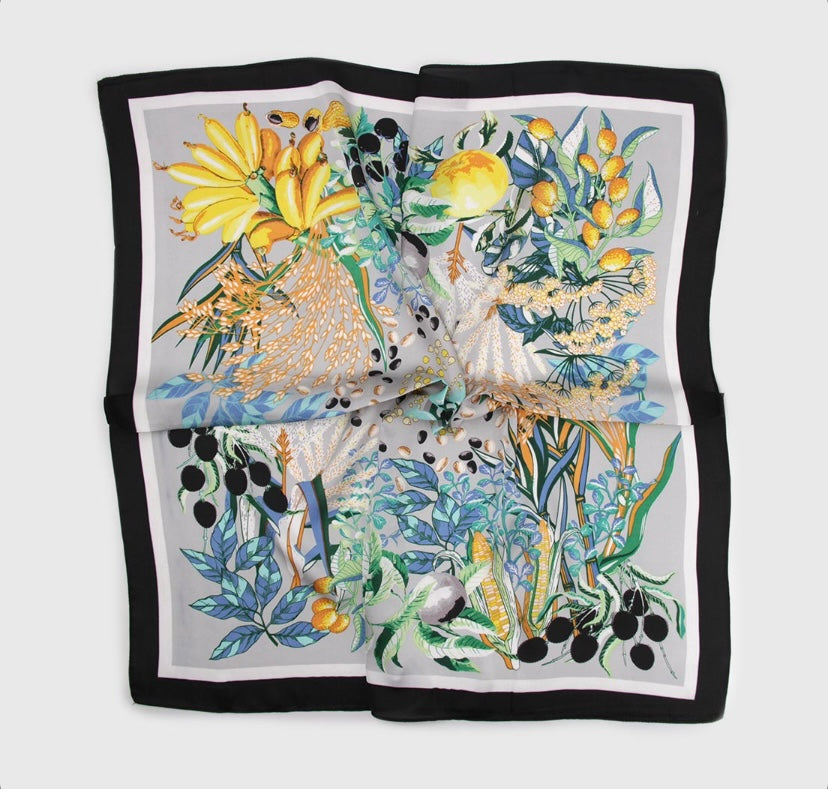 Pañuelo de Seda • Frutos de vida eterna • Gálatas 16-18 • negro 70x70 cms