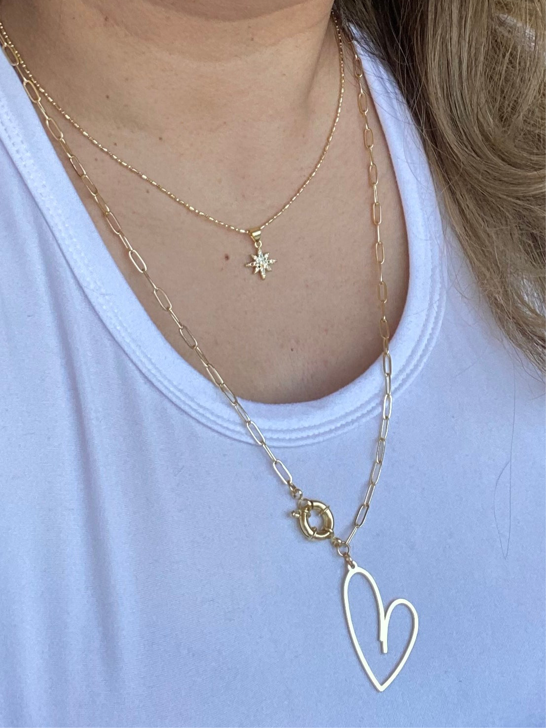 Collar Amada Corazón Con Gancho Y Cadena baño de oro 18kl