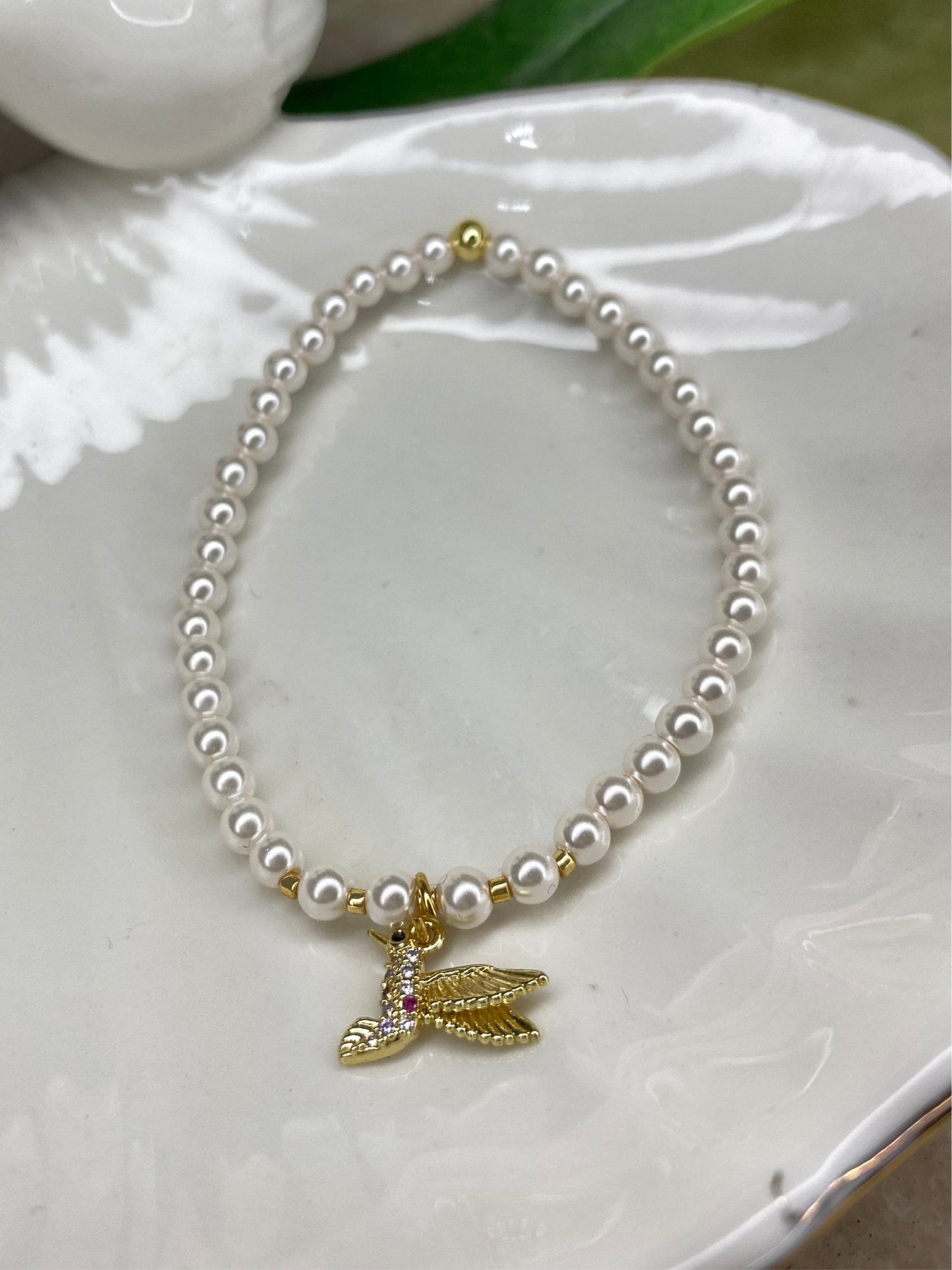 Pulsera Bondad, Colibri, Corazon Y Cruz Perlas Swaroski Baño Oro