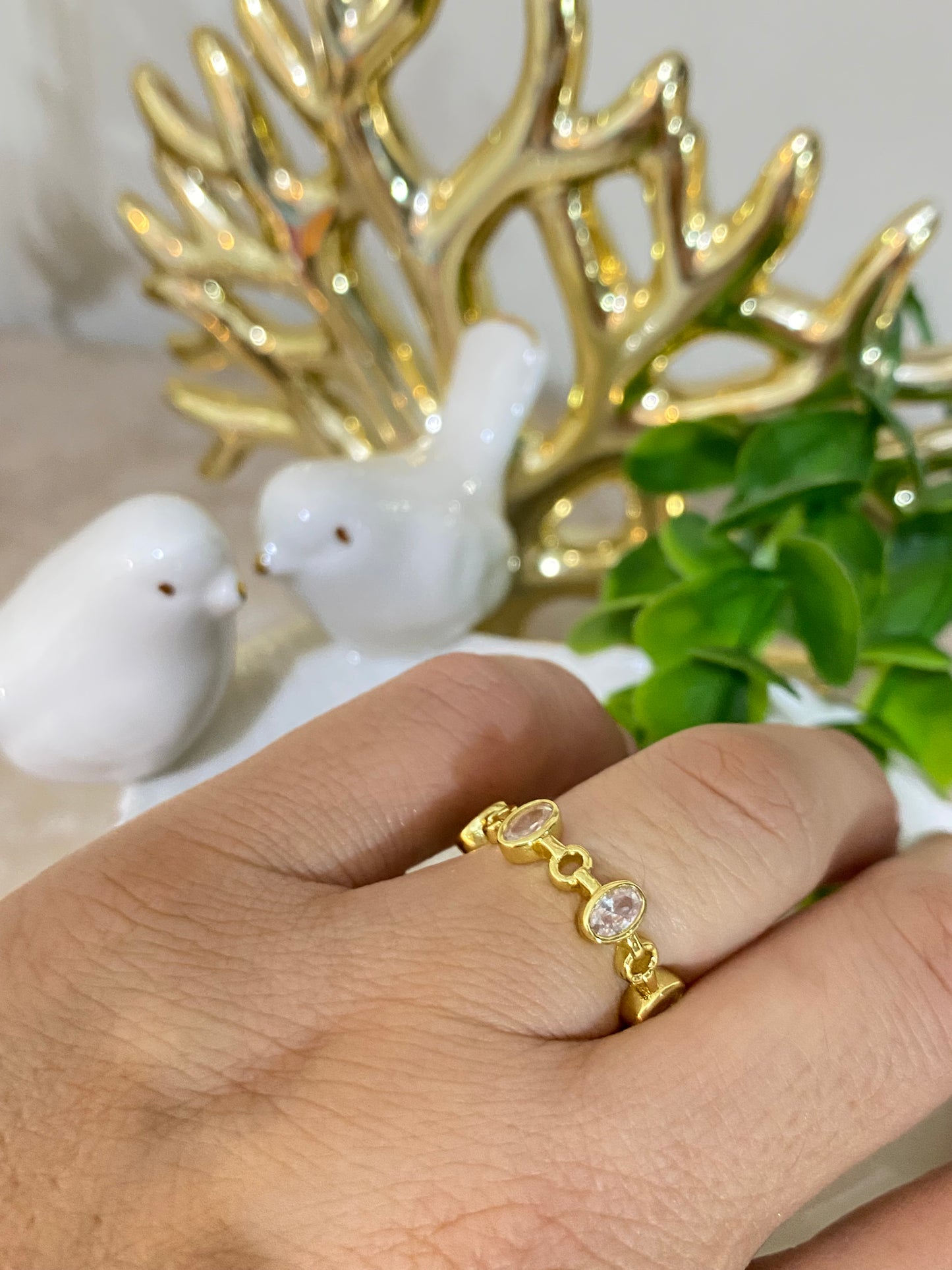 Anillo Ajustable Baño de oro • Tiara de la amistad