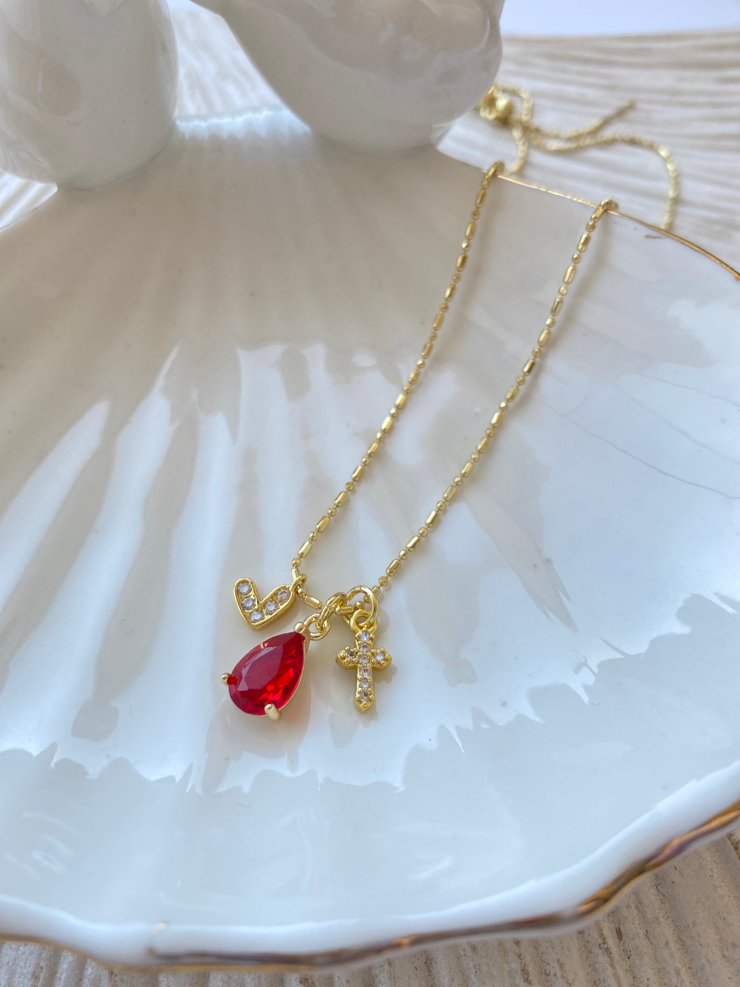 Collar lo que permanece rojo