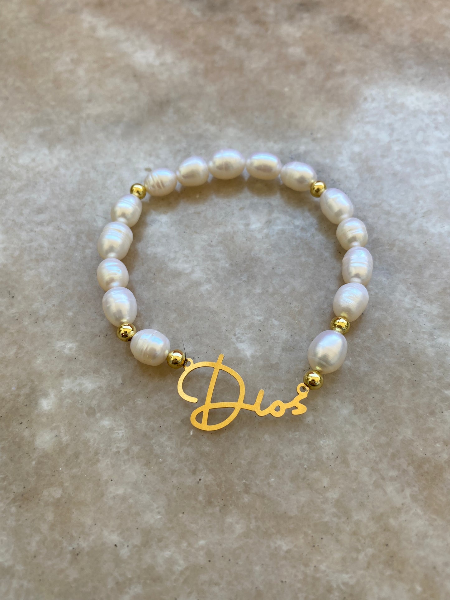 PULSERA DIOS PERLAS DE RÍO