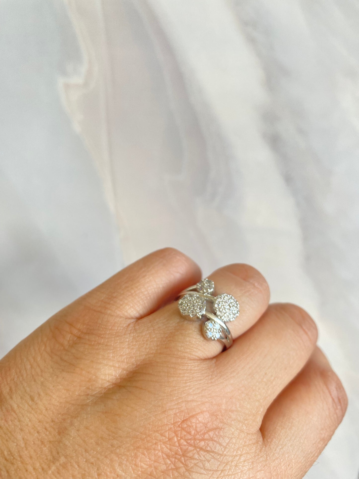 Anillo 4 medallitas rodio plateado y microcircones