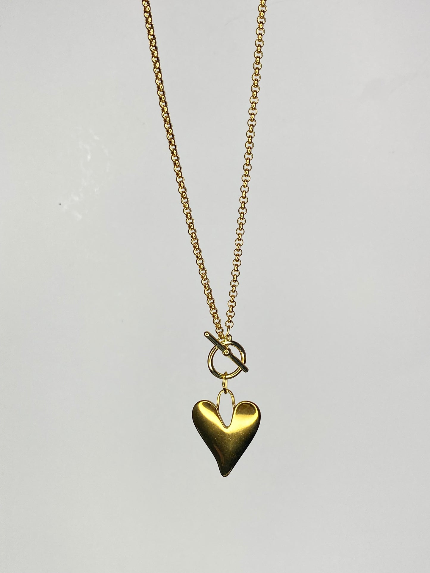 Collar Corazón Y Cadena acero dorado