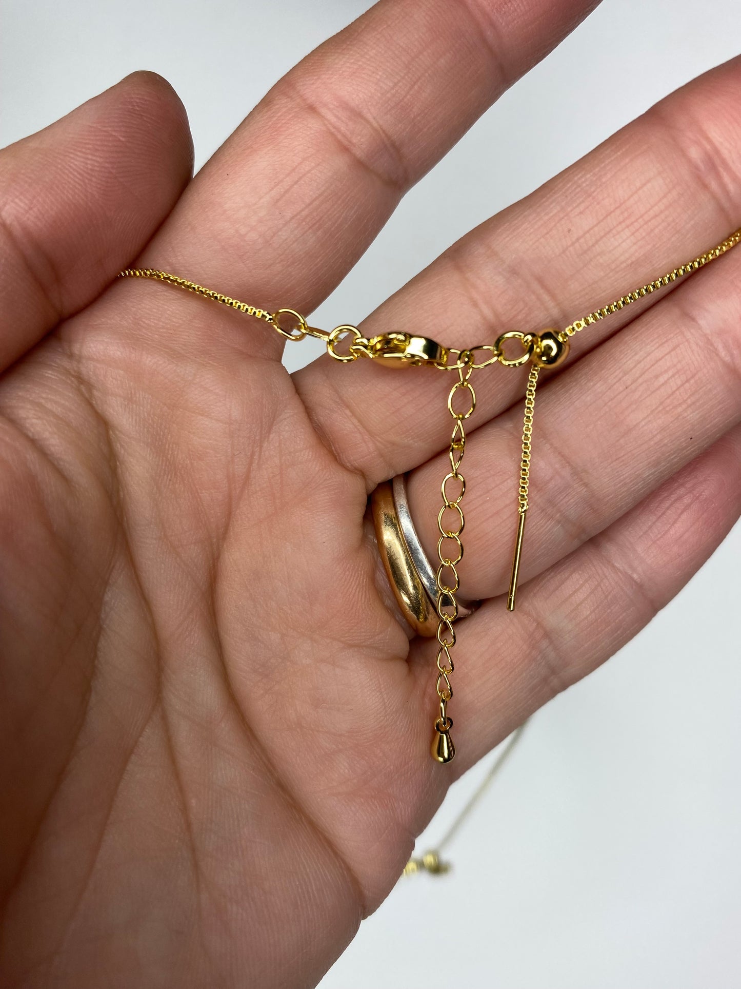 Collar amor marmolado , Cadena baño oro y colgantes acrílicos