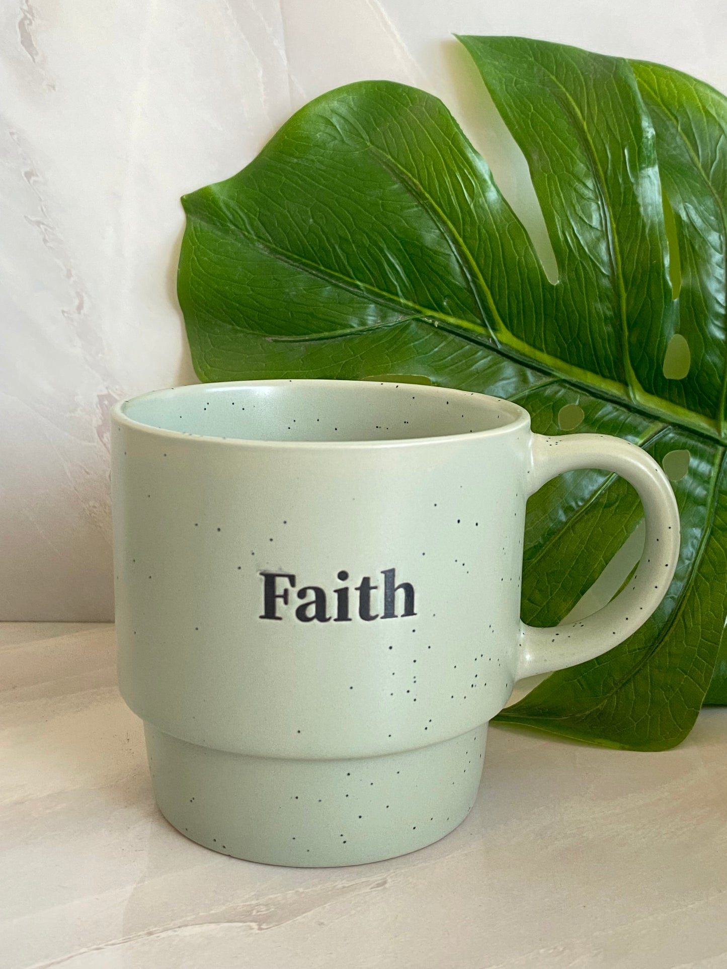 Taza de cerámica Menta “Faith/Fe”