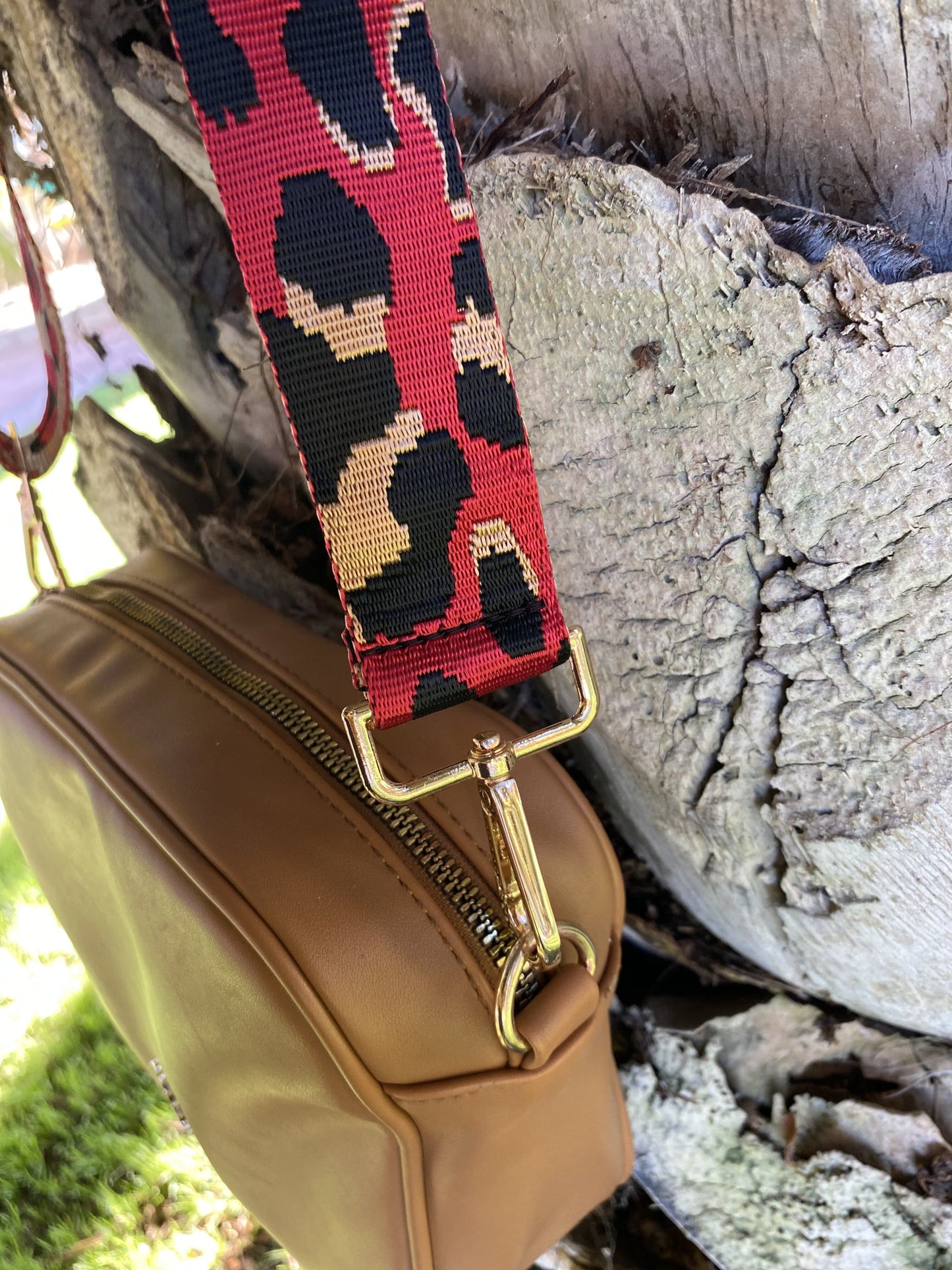 Correa Strap Rojo Salvaje Extensible Para Cartera o Celular, Incluye Argolla Unión