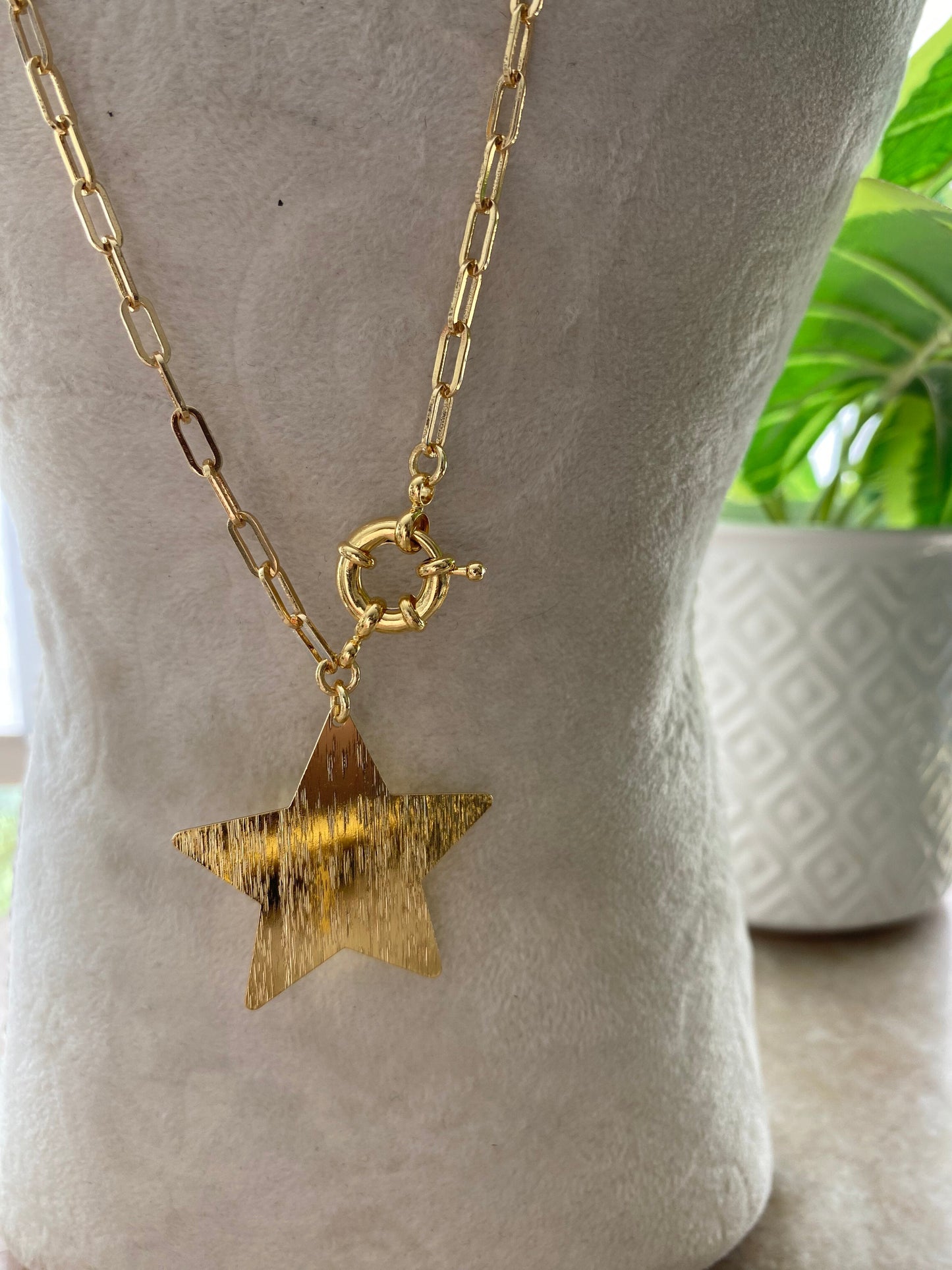 Collar Rerplandece Estrella Con Cadena  Y Broche Baño Oro
