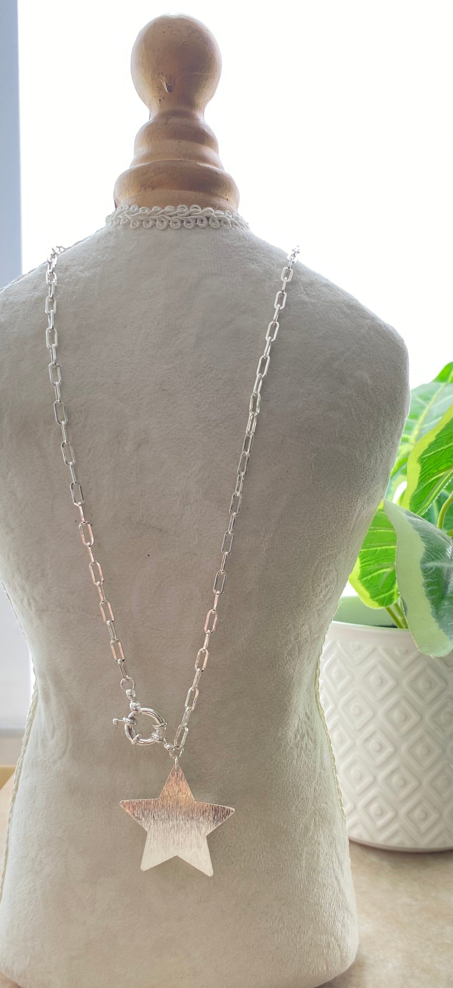 Collar Rerplandece Estrella Con Cadena  Y Broche Plata