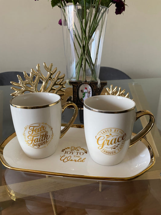Set de plato y tazas “Joy to the World” • cerámica y dorado
