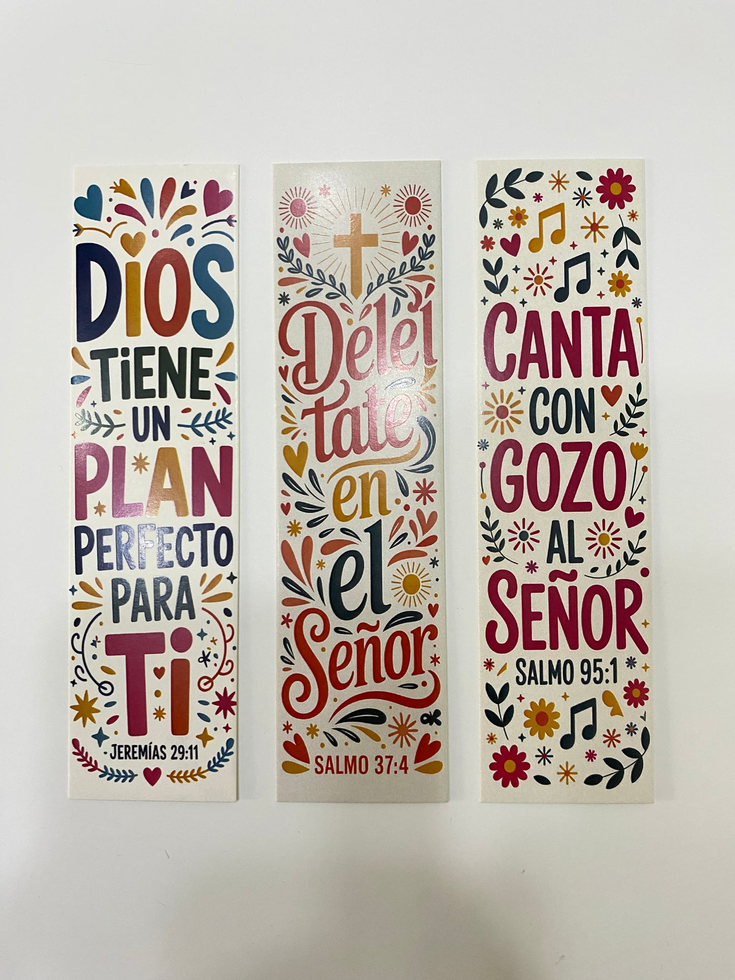 Set 6 separadores de Libros 4x15 cms  “Dios tiene planes Perfectos”