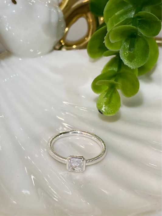 Anillo punto de luz cuadrado • Plata italiana