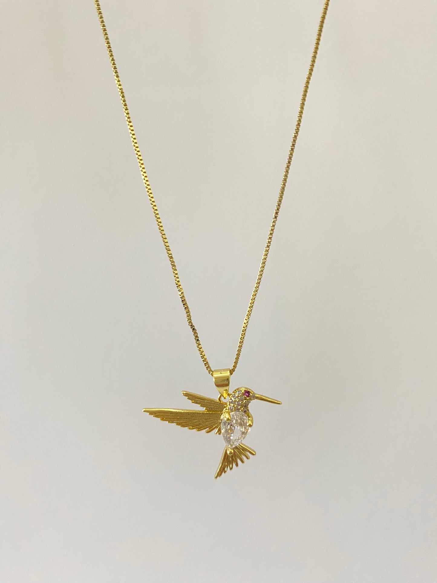 Collar colibrí circón y Cadena baño oro