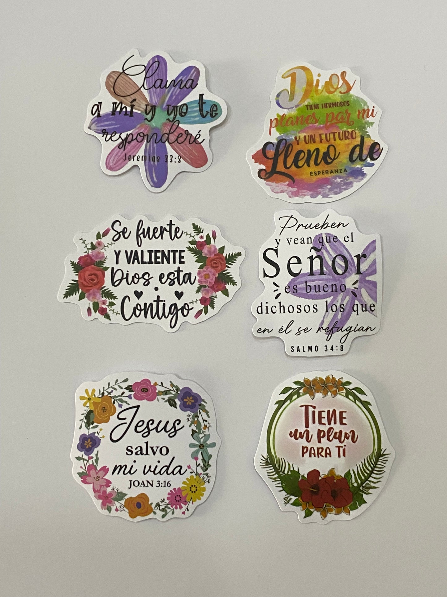 Set 6 stickers “Clama a mí”