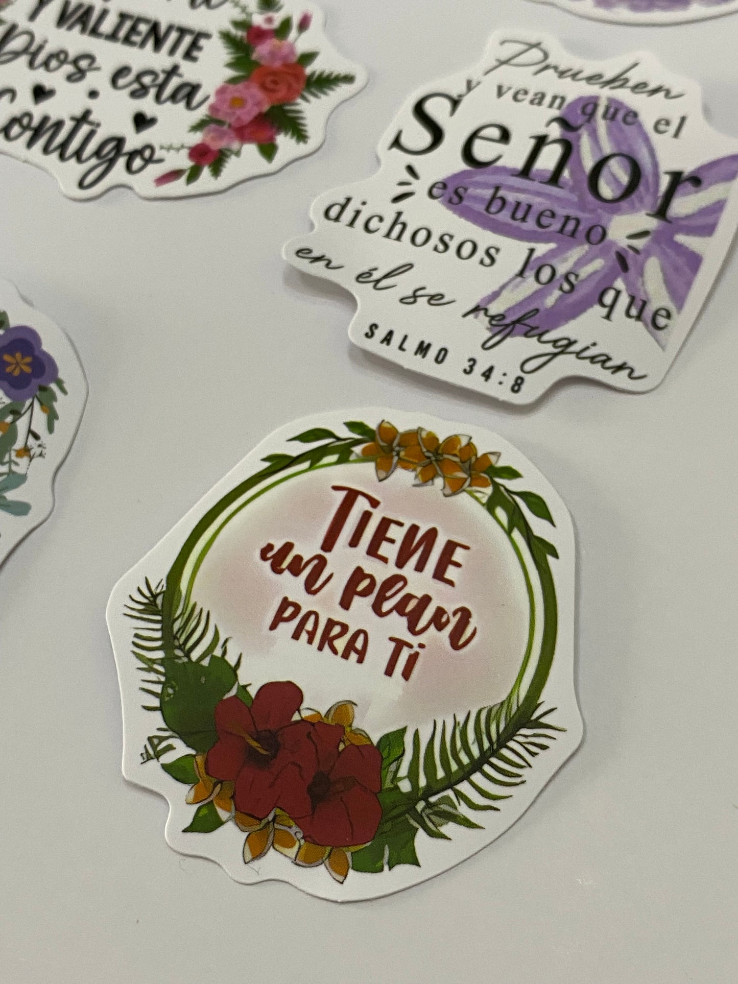 Set 6 stickers “Clama a mí”