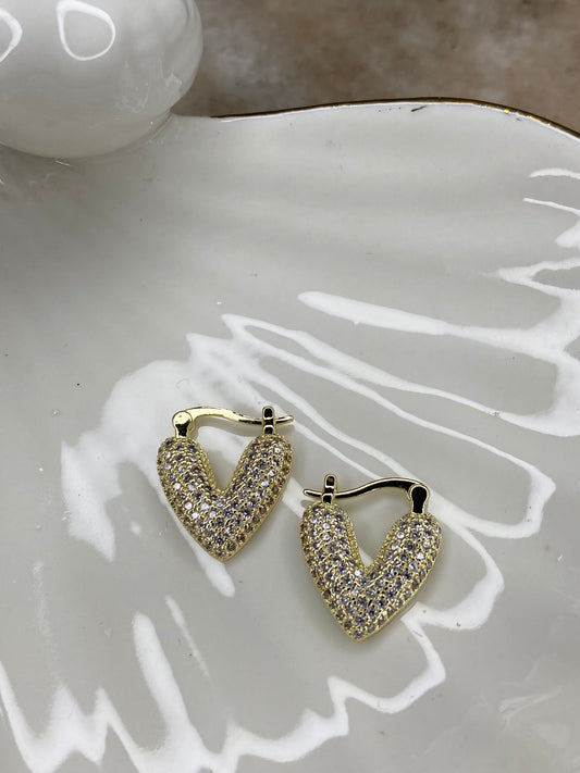 Aros Corazón Broche Microcircones Baño Oro 24 Kl