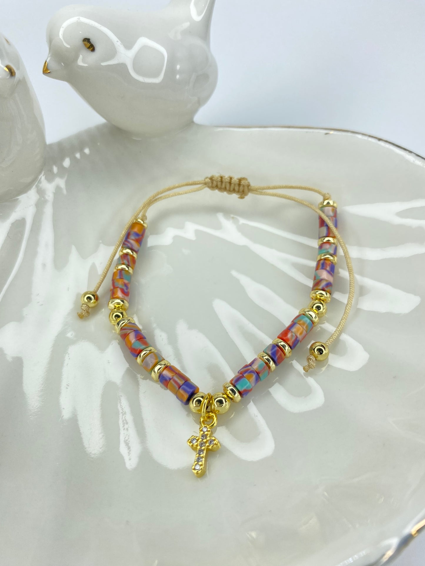 Pulsera redimida  piedra naturales  ajustable y baño oro