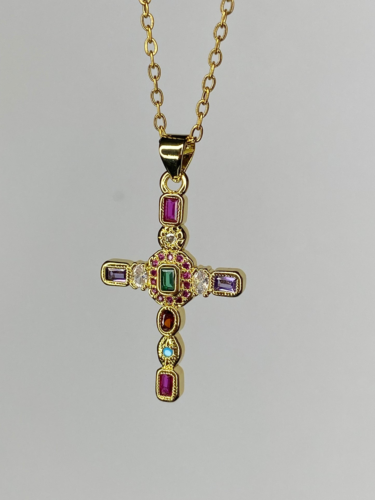 Collar Cruz con circones colores   y Cadena acero