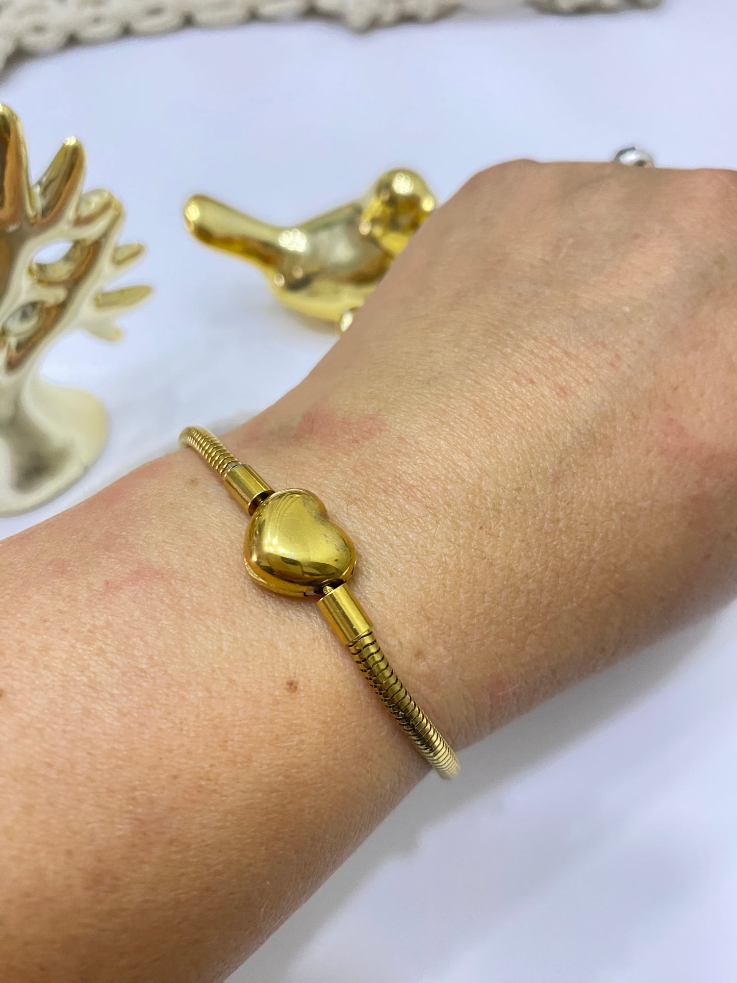 Pulsera amada en acero dorado tipo Pandora
