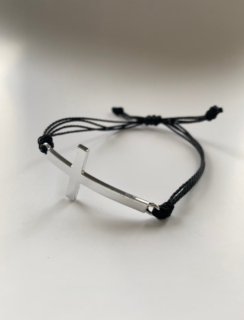 Pulsera Cruz metálica •  ajustable
