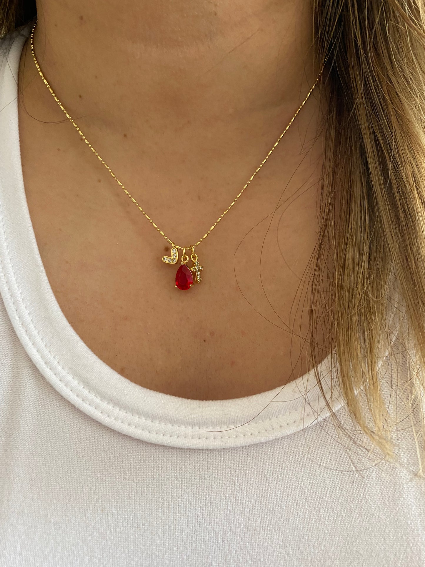 Collar lo que permanece rojo