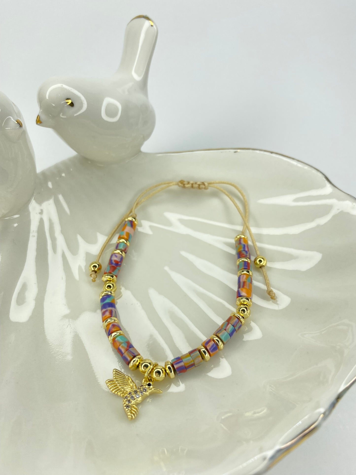 Pulsera colibrí bondad piedra naturales  ajustable y baño oro
