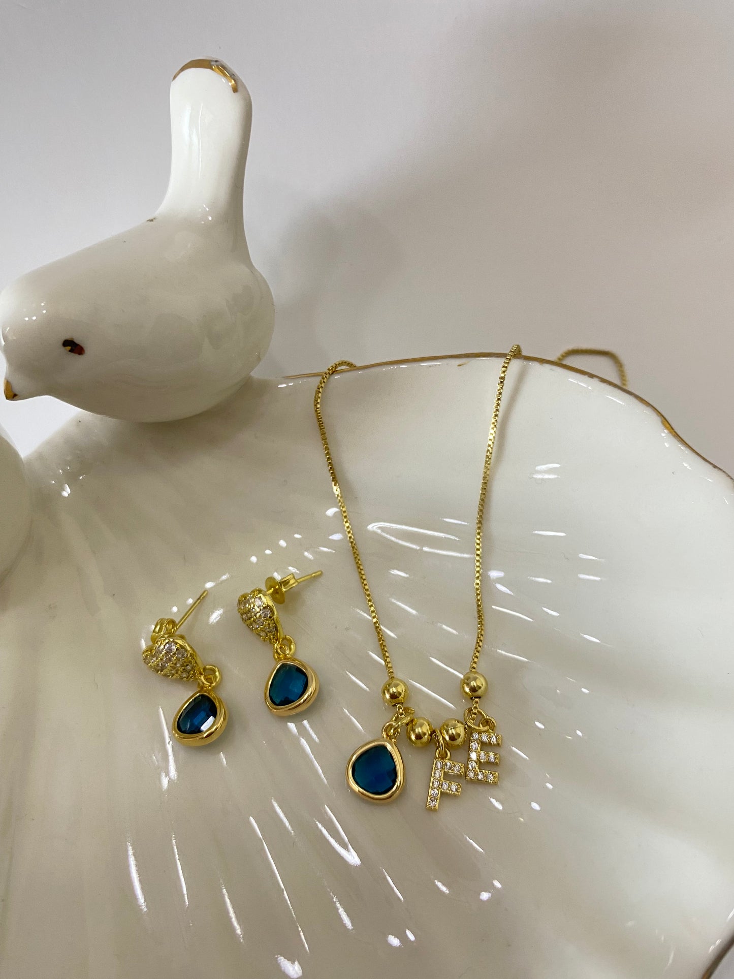 Aros amada microcircones y gema azul