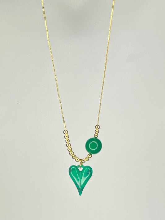 Collar amor esperanza , Cadena baño oro y colgantes acrílicos