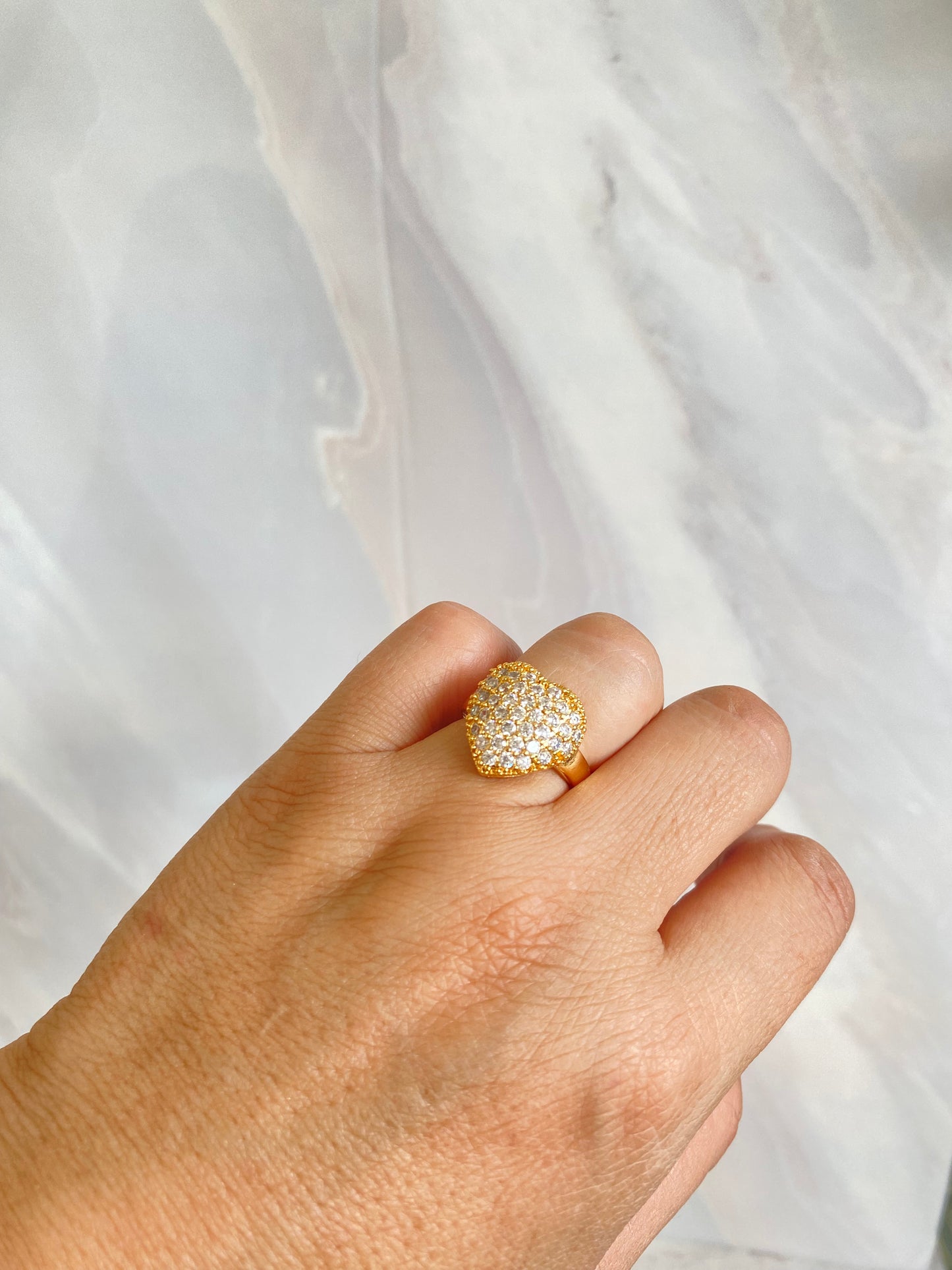 Anillo maxi corazón rodio dorado y microcircones