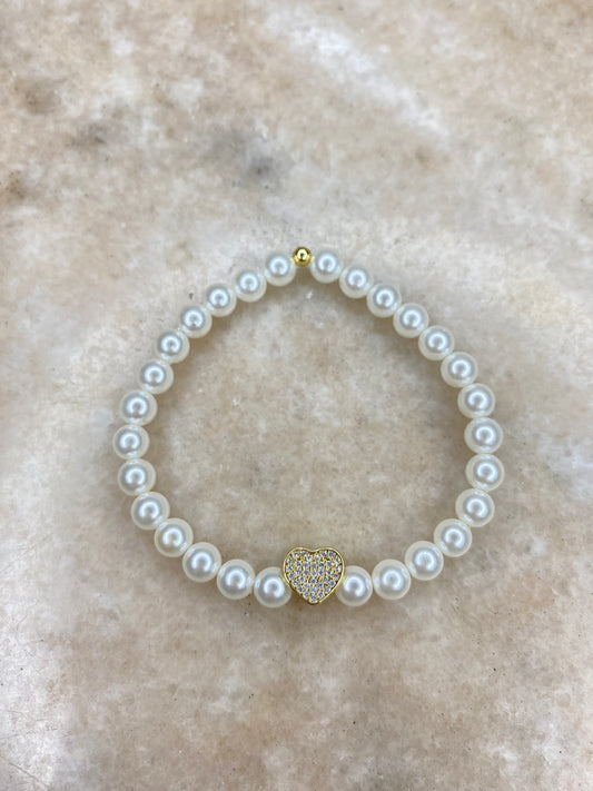 Pulsera Perlas Swarovski  y Corazón dorado