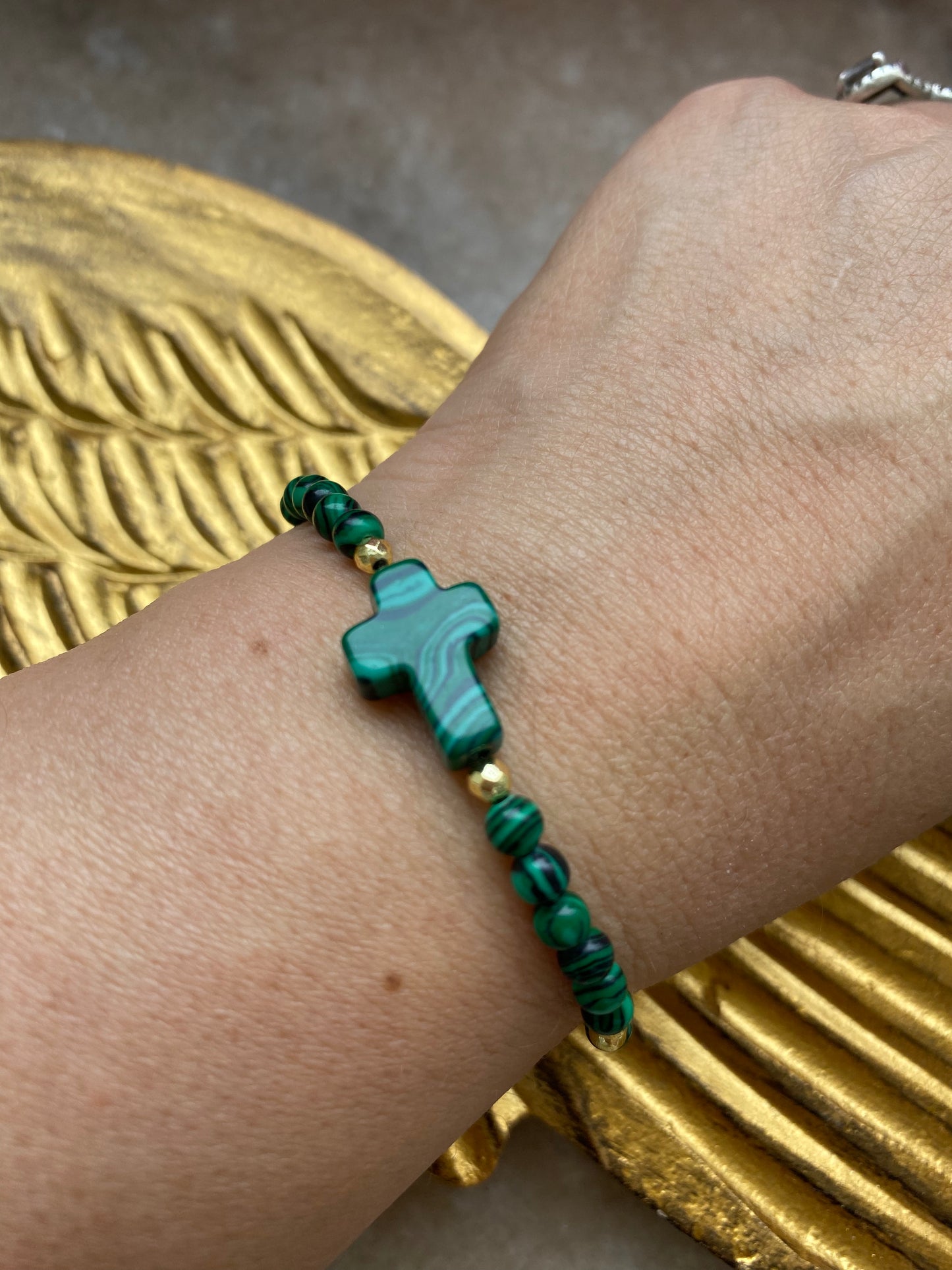 Pulsera Cruz Piedras Naturales Lawbradorita Verde